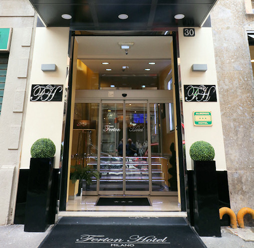 Фотогалереей трехзвездочный отель в Милане